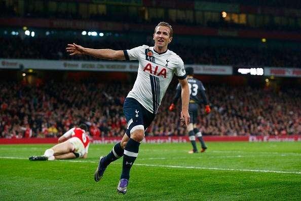 Premier League: trasferta per il Leicester, Tottenham-Arsenal per il secondo posto.