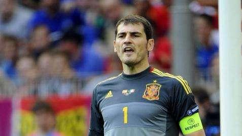 Xavi: "Casillas al Barça? Magari, ma è impossibile..."