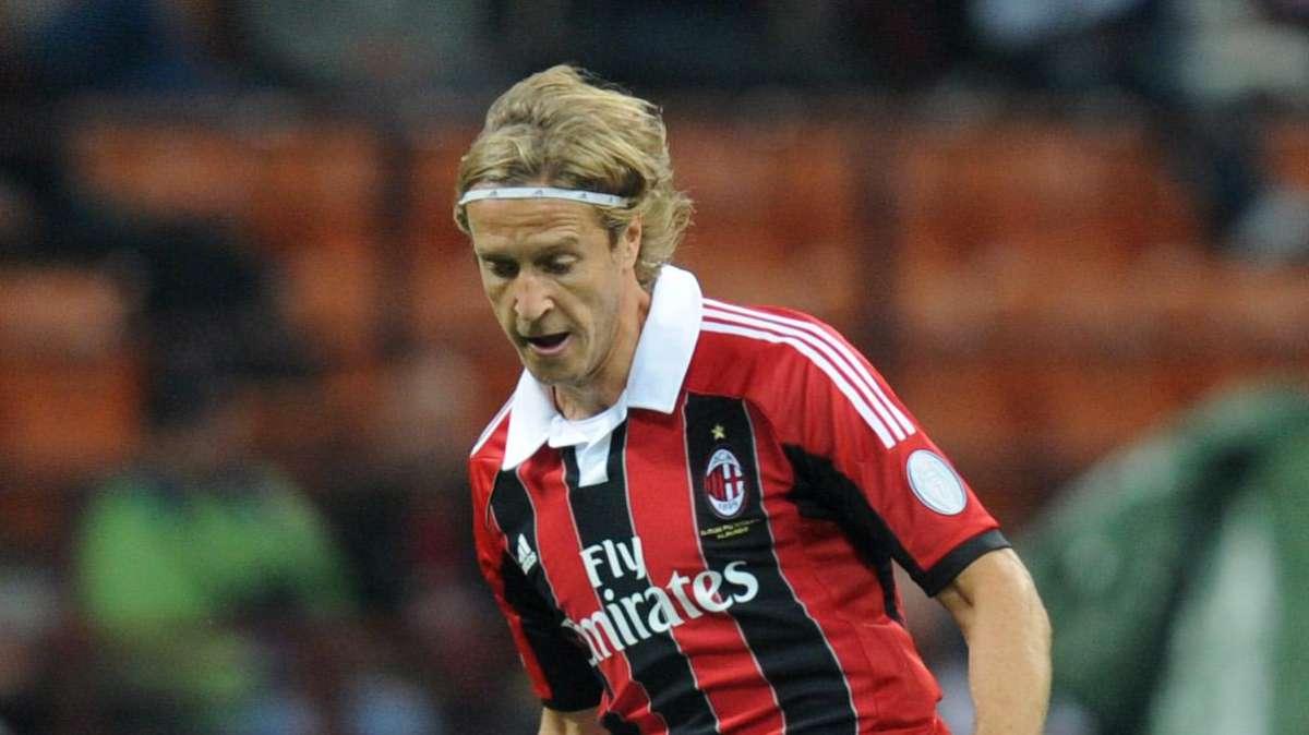 Milan, Allegri sorride: Mexes e Ambrosini in gruppo
