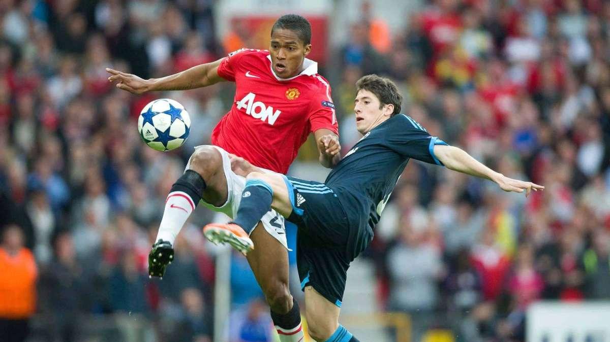 Top Valencia, flop Berbatov, Manchester United-Schalke 04, le pagelle degli inglesi