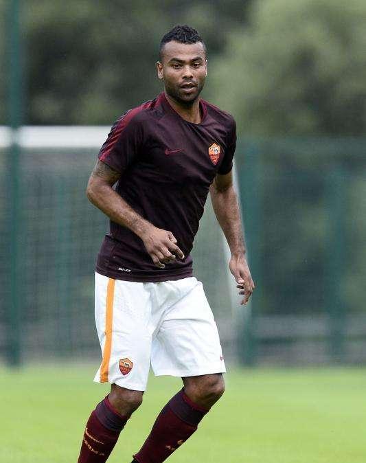 Roma, Ashley Cole potrebbe tornare in Inghilterra
