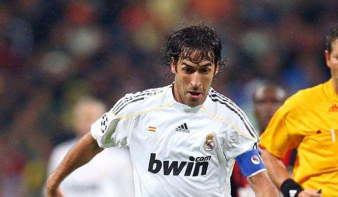 Schalke 04, Raul mette in guardia i suoi
