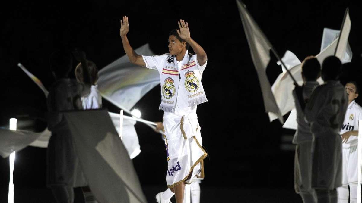 Real Madrid, Varane: "Cercheremo di vincere per il primo posto"