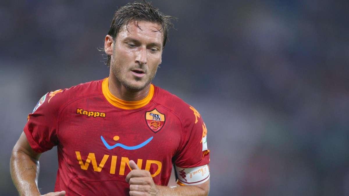 Roma, Ranieri prova la coppia Totti-Borriello
