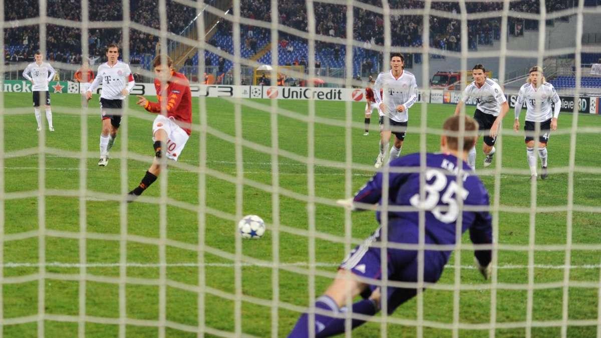 Roma, Totti: "Non possiamo più nasconderci, siamo una squadra da vertice"