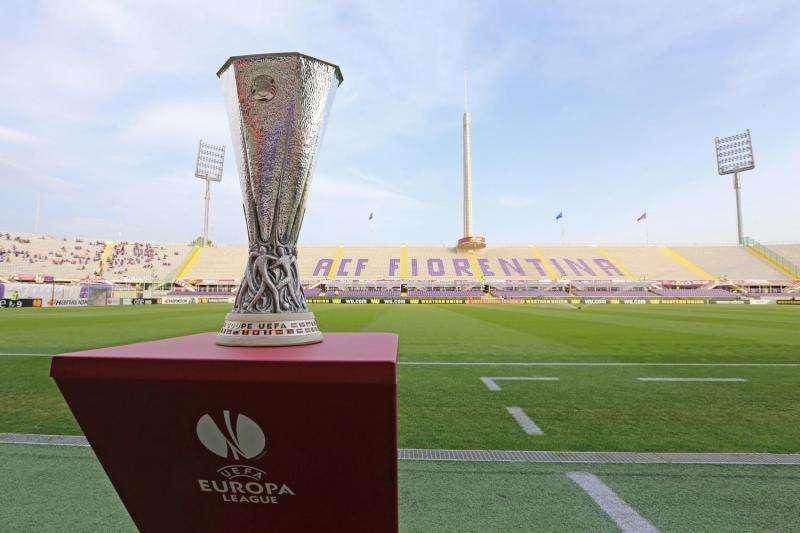 Europa League, gli arbitri dei sedicesimi: Zwayer e Dias per le italiane