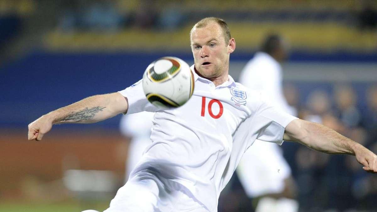 Manchester United, Rooney firma fino al 2015
