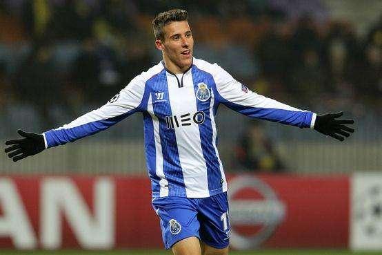 Maccabi Tel Aviv - Porto, LE PAGELLE. Tello uomo partita, nel Maccabi si salva Zahavi