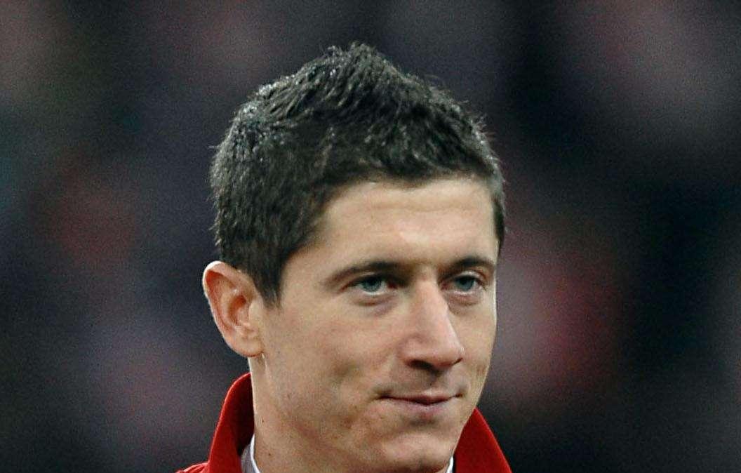 Lewandowski: "Sarebbe favoloso essere comprati da Mou"