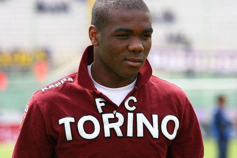 Milan, si lavora al colpo in difesa