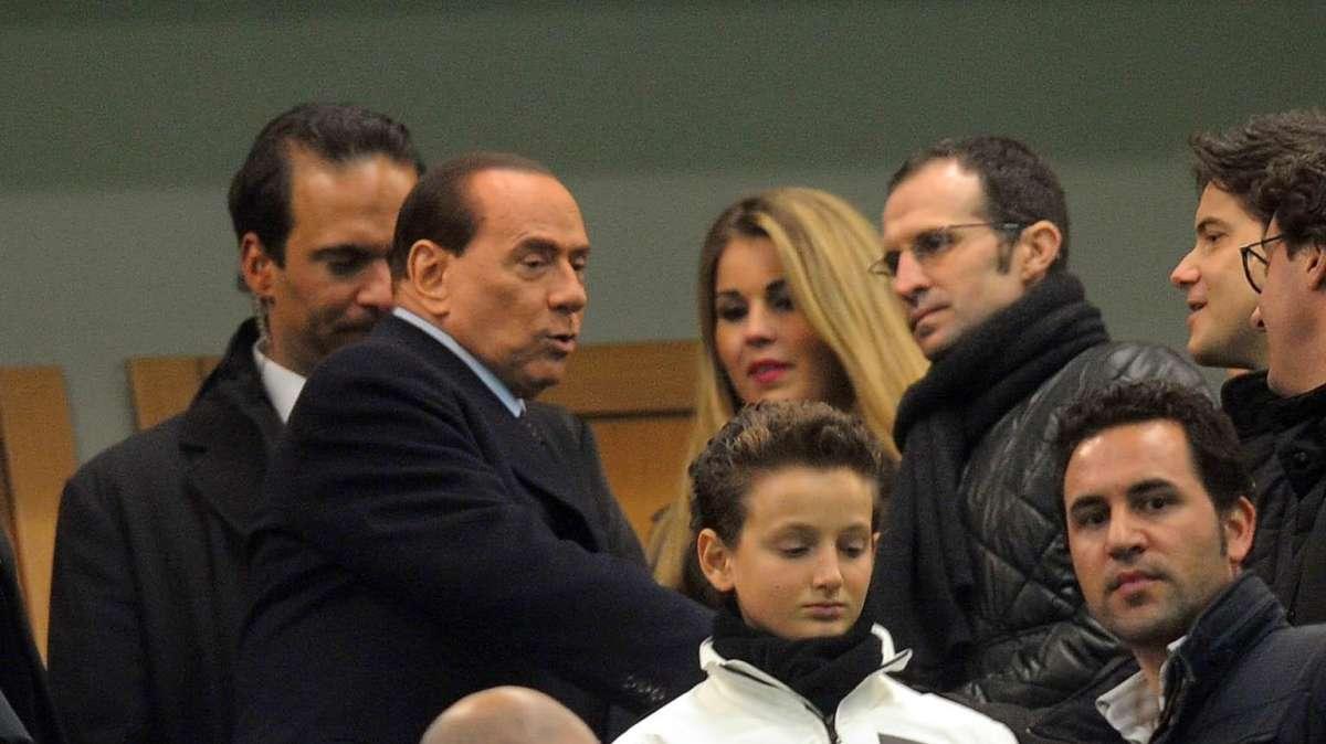 Milan, Berlusconi: "Invidio la cresta di Balotelli!"