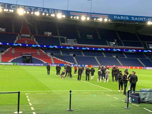 PSG, Pacho ha firmato il contratto che lo legherà al club francese 