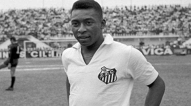 Pelè, una vita con la maglia del Santos