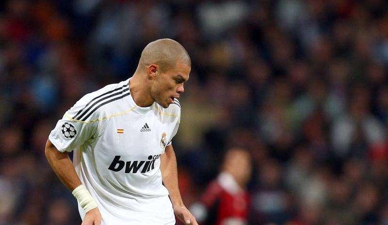 Real Madrid, Valdano apre al rinnovo di Pepe