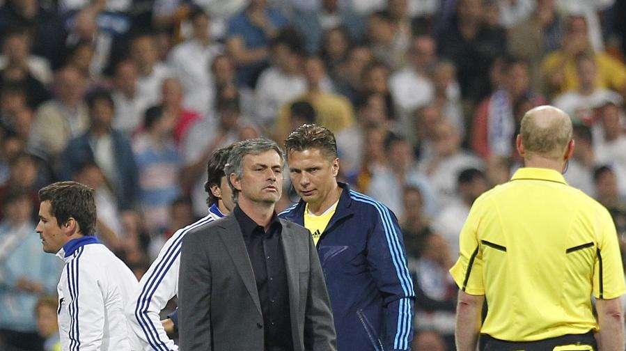 Real Madrid, Mourinho seguirà la sfida dall'albergo