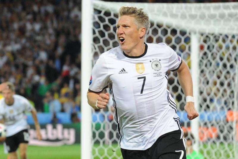 United, caso Schweinsteiger. Un giocatore del City contro Mourinho