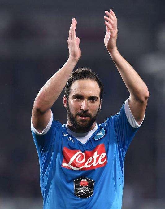 Calciomercato Napoli, ADL ha un'offerta senza precedenti per Higuain