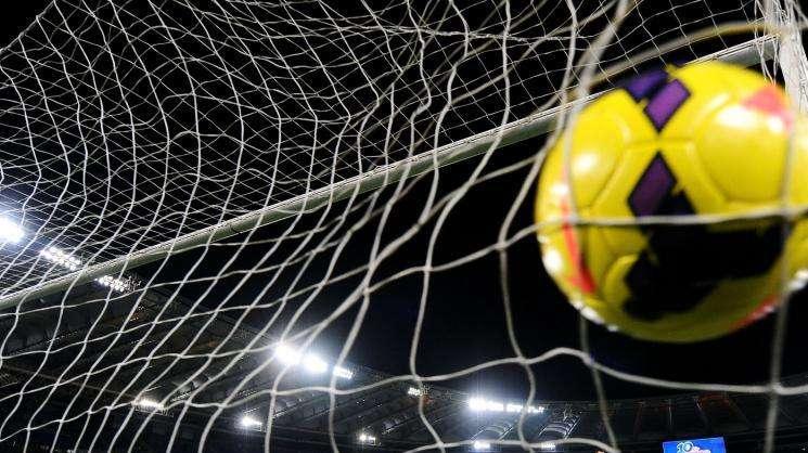 Fenerbahçe, si stringe per Papiss Cisse