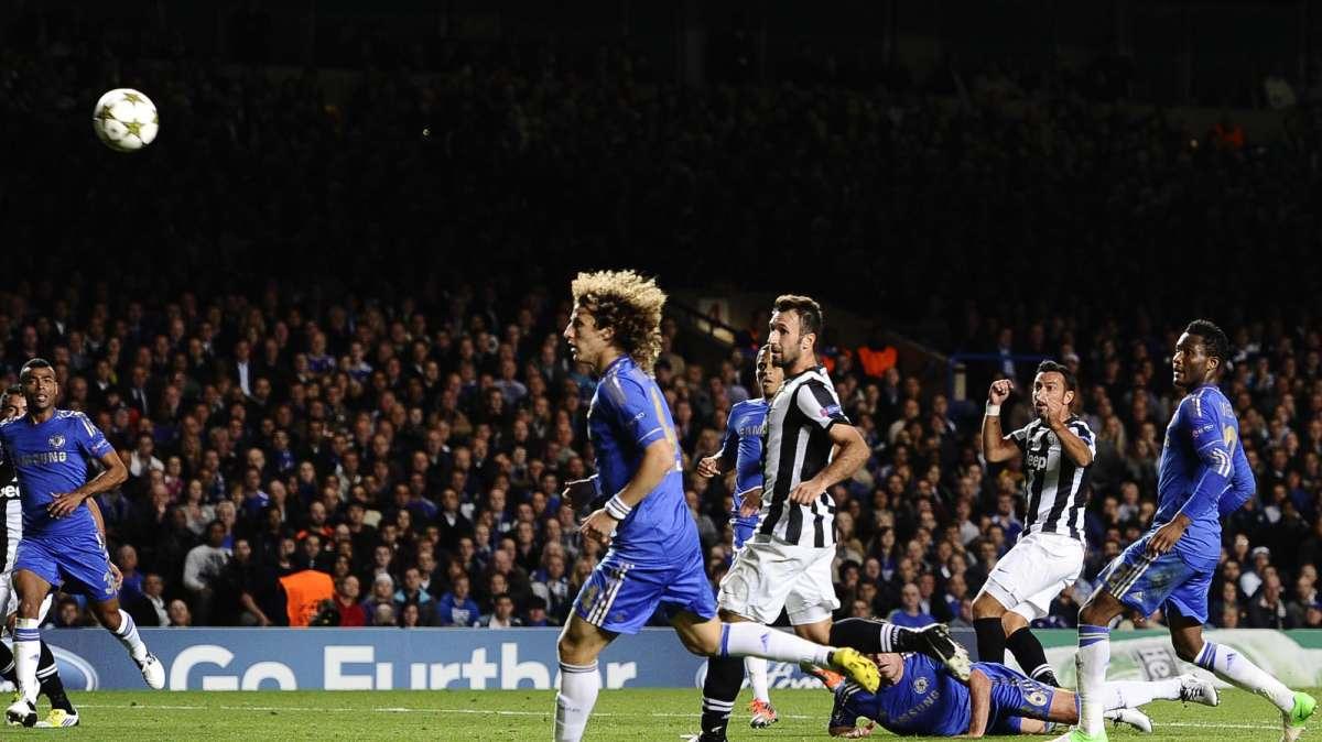 Chelsea, idea Remy per l'attacco