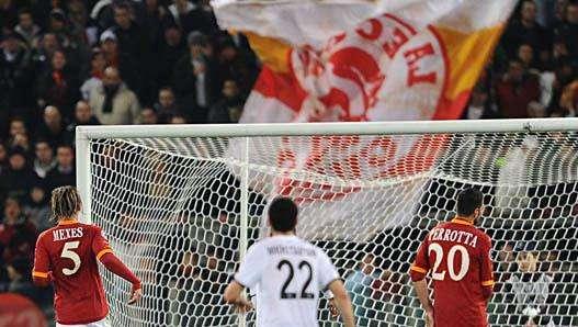 Shakhtar Donetsk, sirene inglesi per Douglas Costa