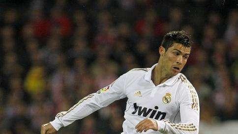 Real Madrid, Ronaldo chiama i tifosi: "Segnate il primo gol!"