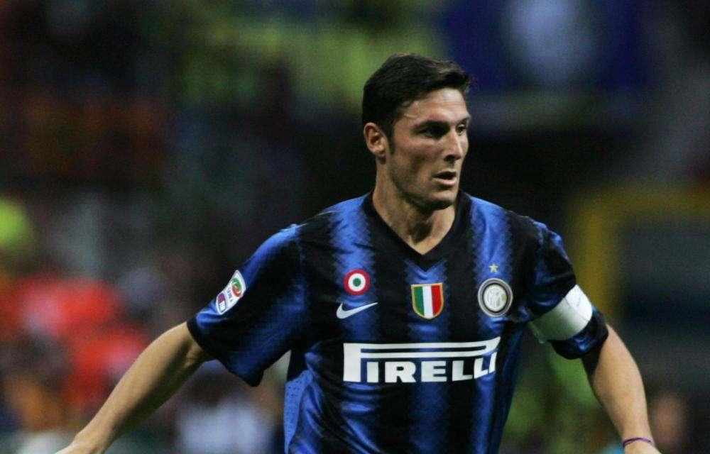 Inter, Zanetti: "Aiutiamo Benitez"