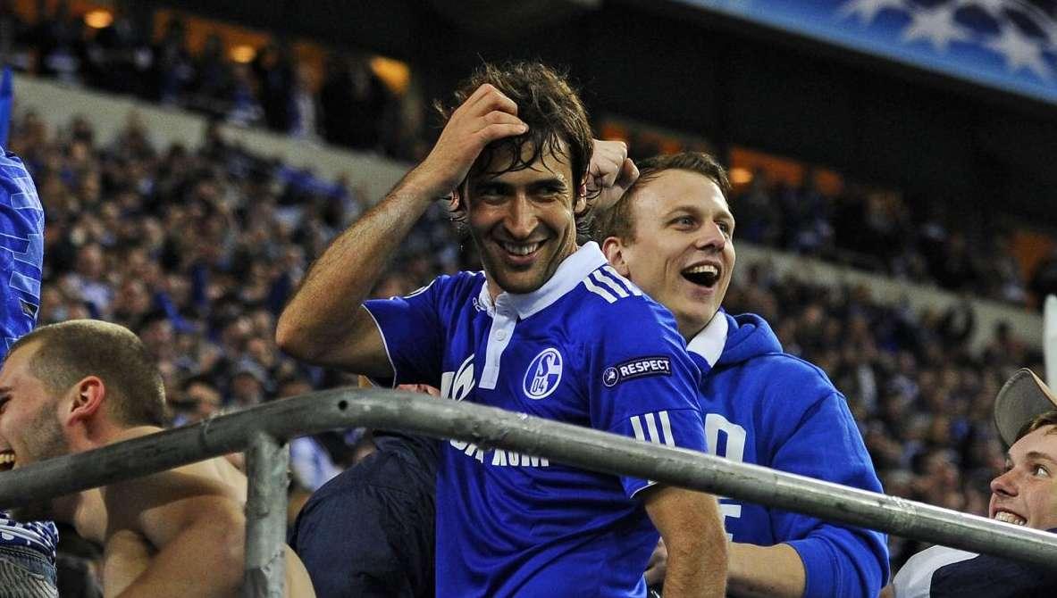 Schalke 04, Raul crede nell'impresa: "Possiamo battere lo United"