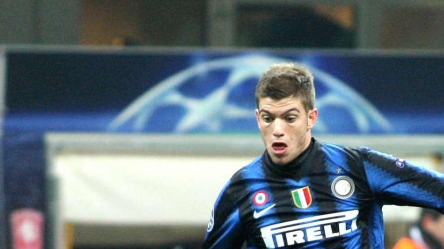 Inter, dall'Inghilterra forte interesse per Santon