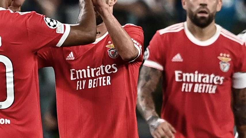 Benfica, allenamento in mattinata in vista del match contro la Stella Rossa: le immagini 