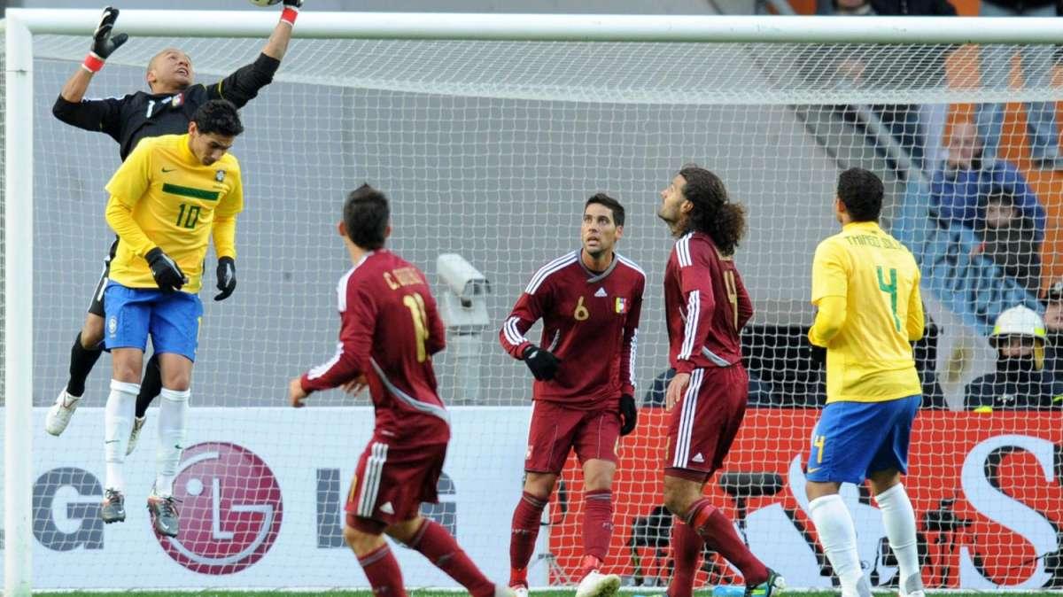TRIPLICE FISCHIO - Cile-Venezuela 1-2 - <i>Vinotinto</i> in semifinale!