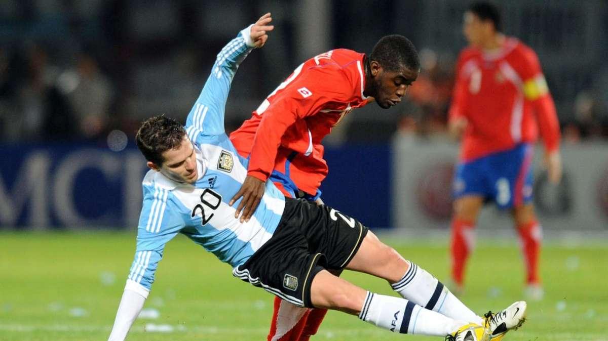 Gago trasforma l'Argentina, Messi e Aguero incantano. Stanotte è spettacolo con Cile-Perù