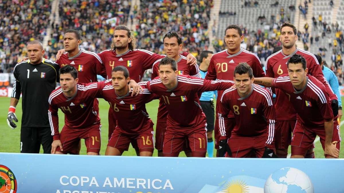 TRIPLICE FISCHIO - Venezuela-Paraguay 3-3. Venezuela ai quarti