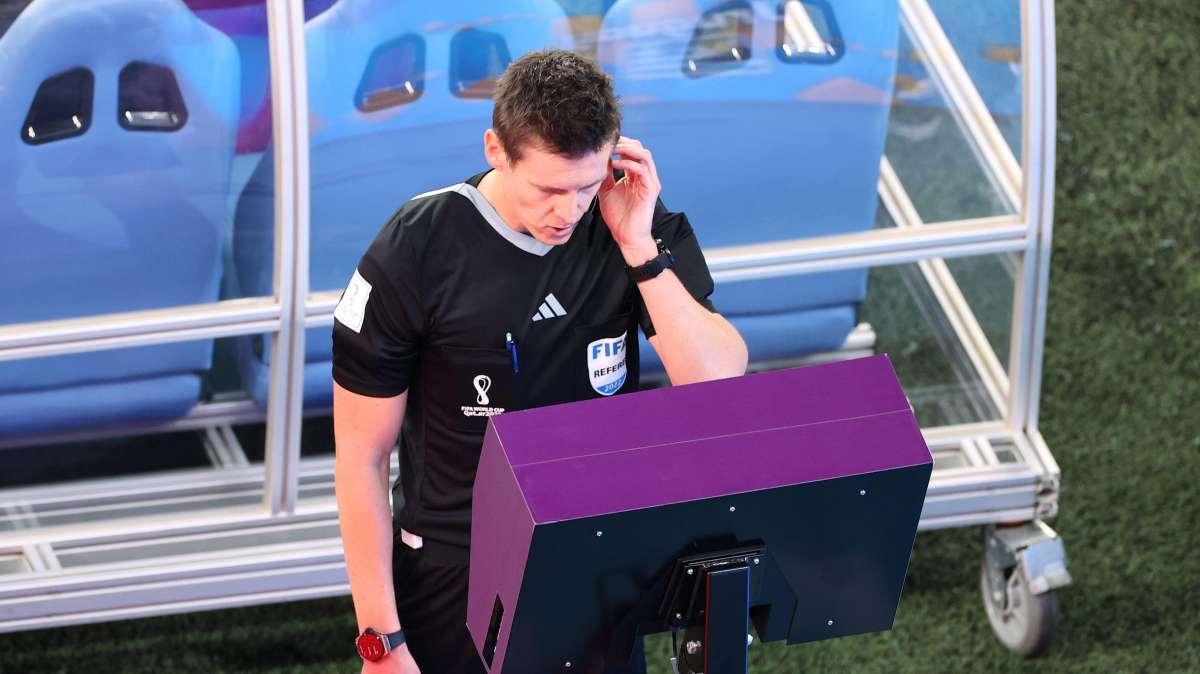 La Var all’italiana… che sta rovinando il calcio.     