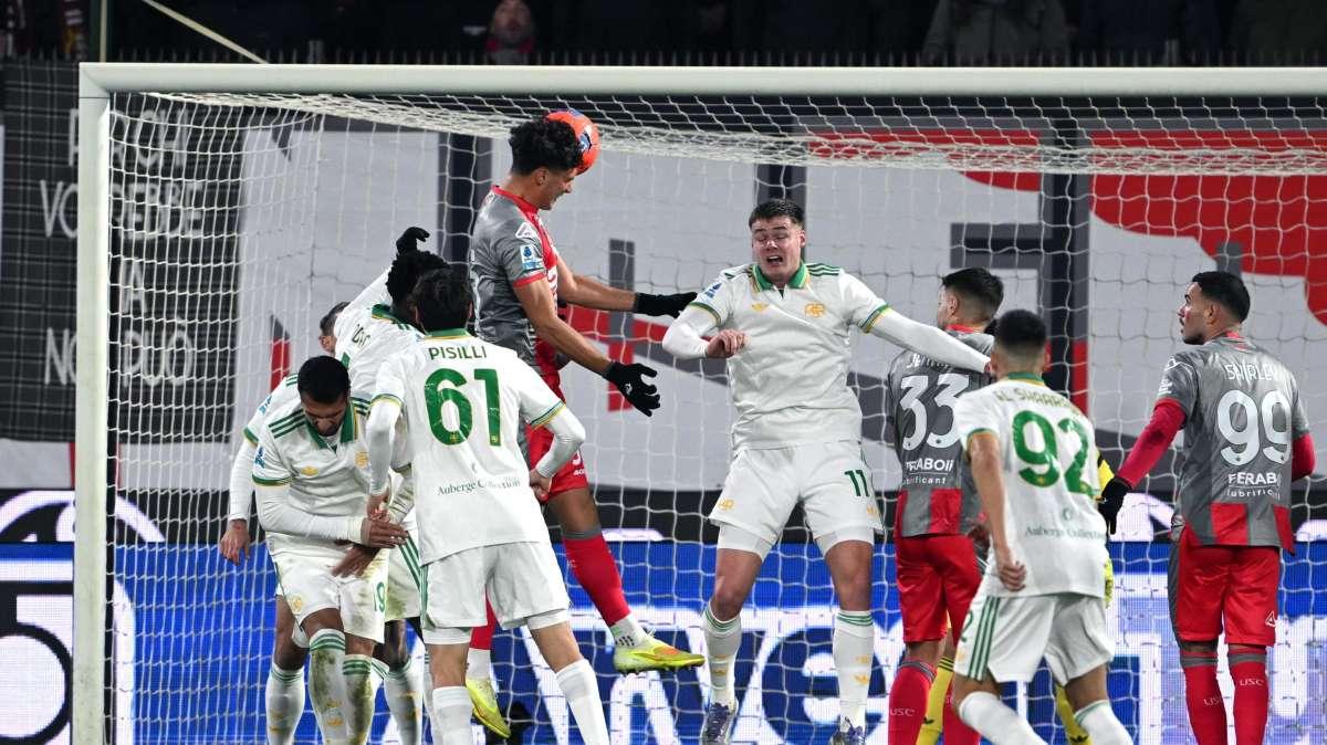 Cremonese-Roma, scintille sul Var: il rigore tolto a fine primo tempo fa discutere