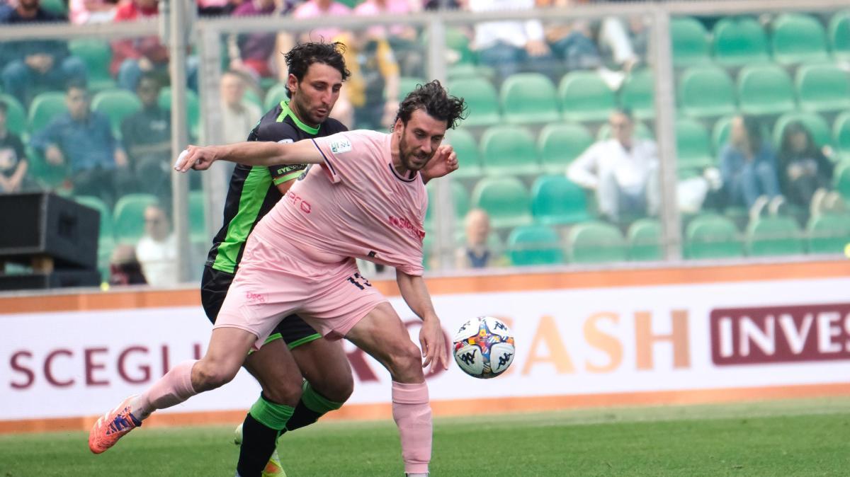 Cremonese, assalto a Pittarello: Botturi prova a beffare il Pisa per il bomber del Catanzaro
