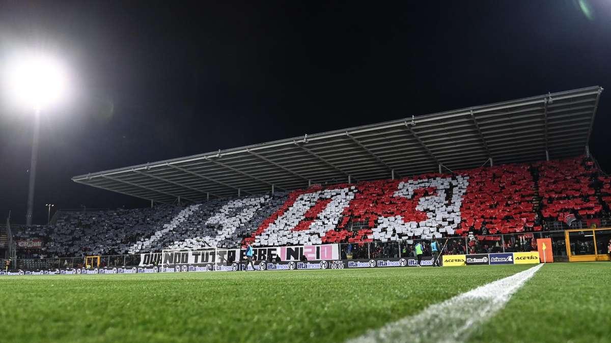 Stroppa fa pace con i tifosi: il sostegno della curva è fondamentale
