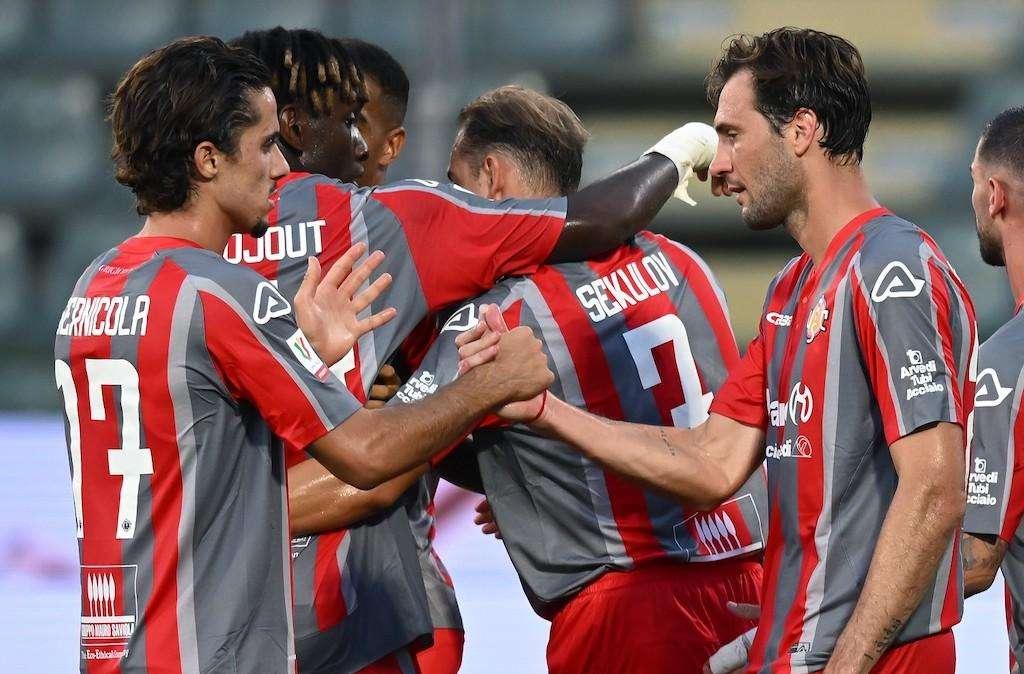 Coda...Vazquez...il destino della Cremonese è tutto nei loro...''piedi''
