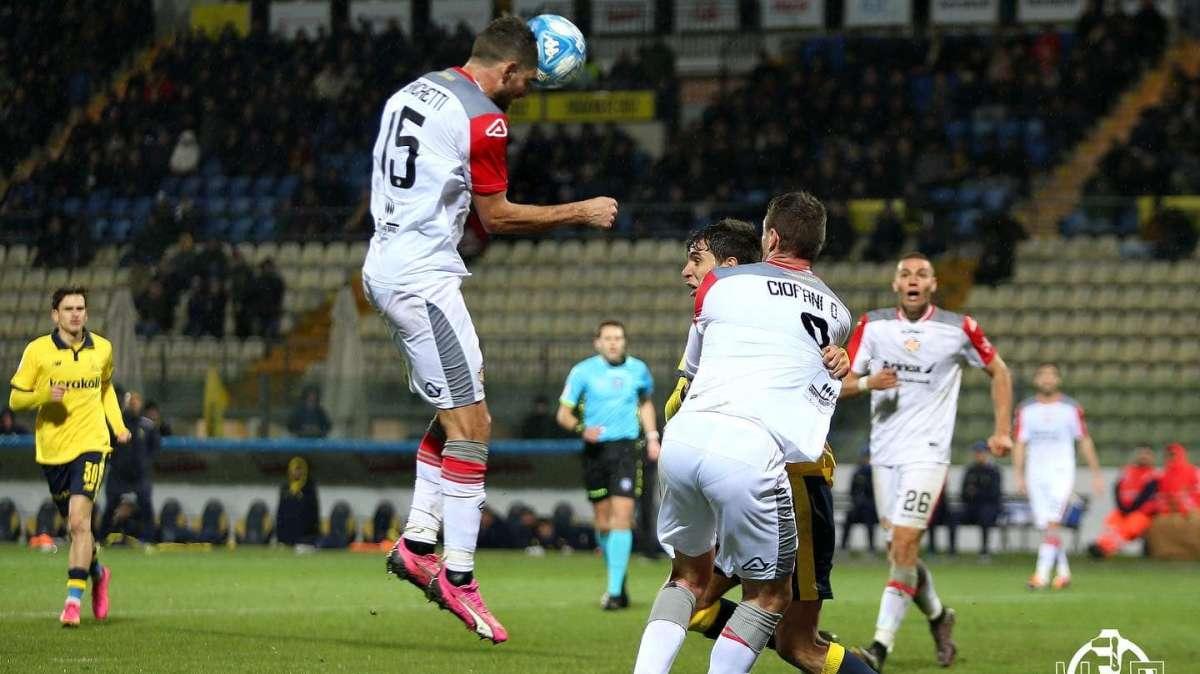 Cremonese-Modena: sfida numero 48 allo Zini, i numeri del posticipo della 23ª giornata