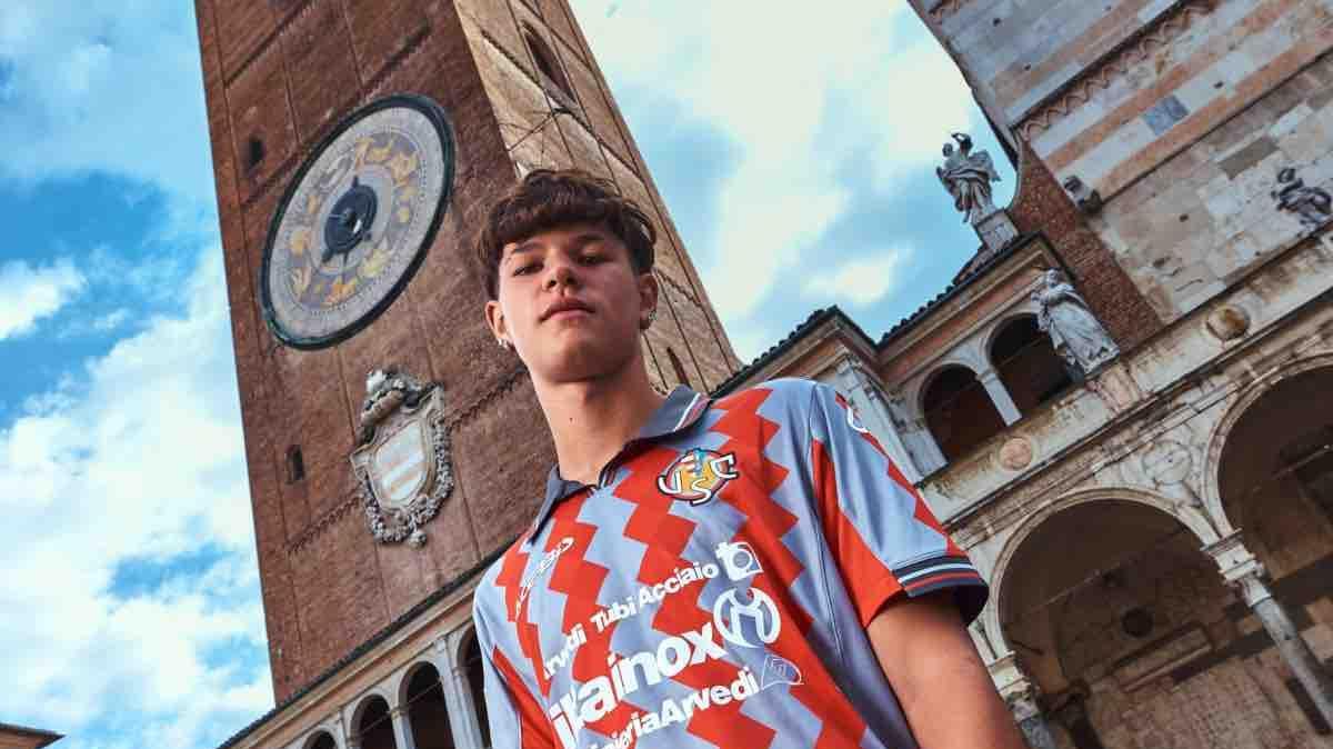 Un’identità in movimento – Cremonese, svelata la maglia home 2026/27