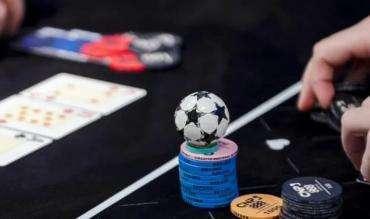 L’inchiesta sulle ‘scommesse online’ indagato anche l'ex Cremonese Christian Buonaiuto.