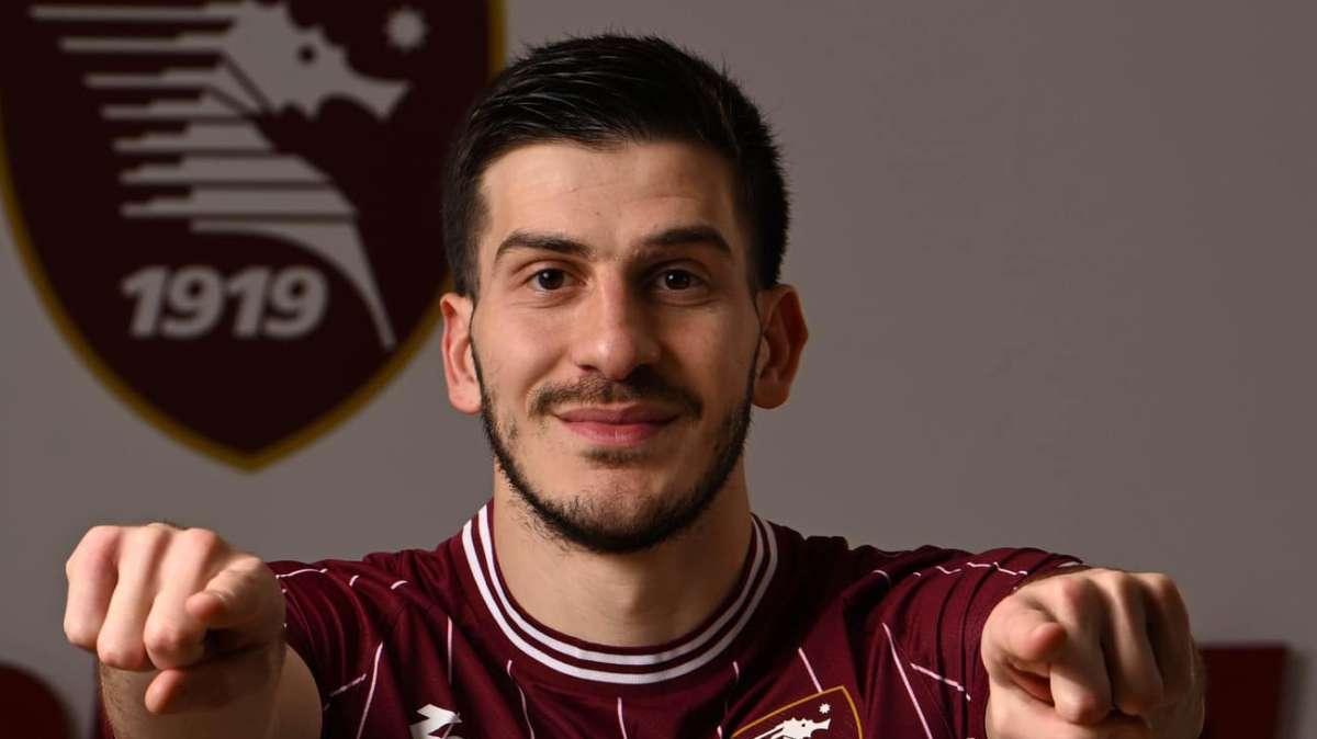 UFFICIALE - Cremonese, Lochoshvili ceduto alla Salernitana