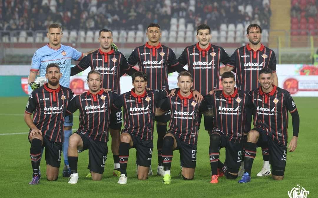 La delusione dei tifosi: A questa Cremonese mancano gli "Attributi”…  