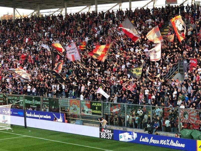 Ore 15.00: La Cremonese contro il Cosenza vuole abbattere il tabù dello Zini…  