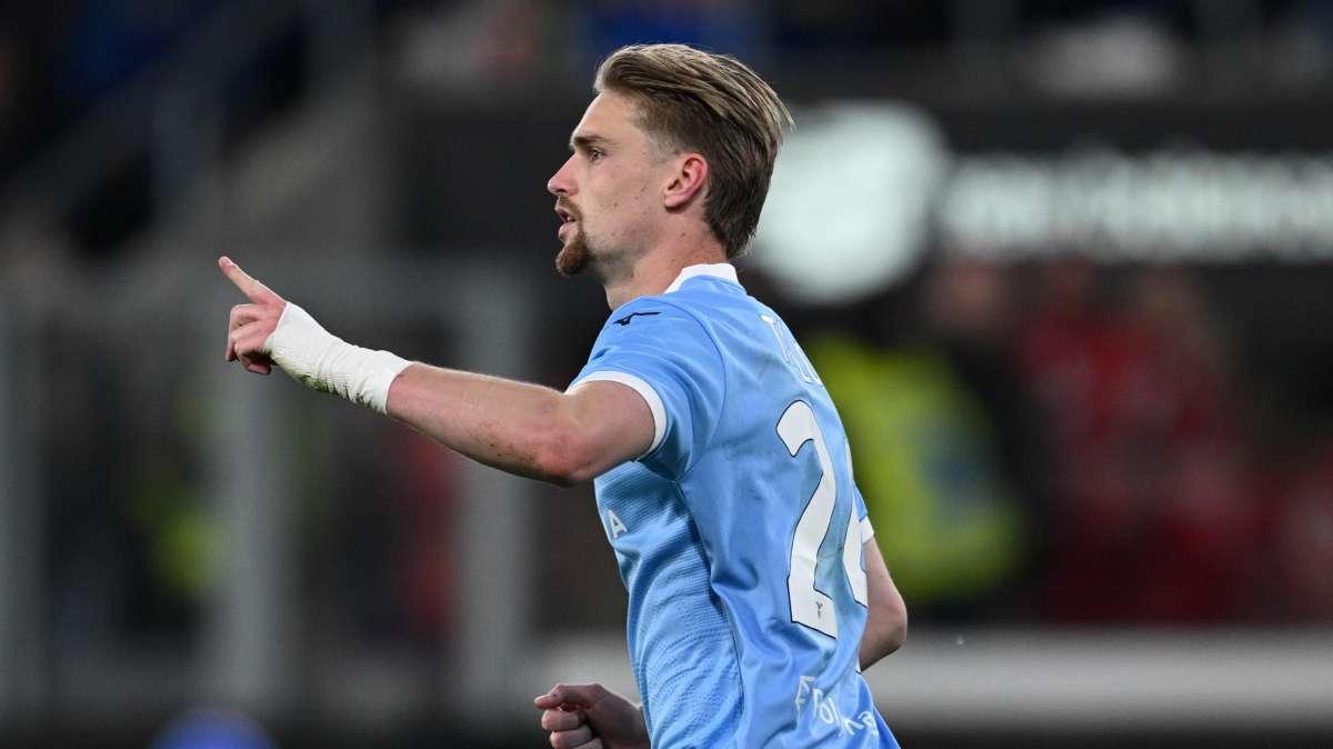 Lazio in emergenza prima della Cremonese: Sarri rivoluziona la formazione pensando già all’Inter