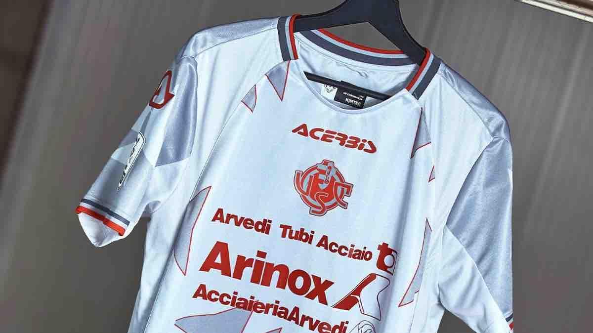 Cremonese: ecco il nuovo Away Kit per la stagione 2026/27