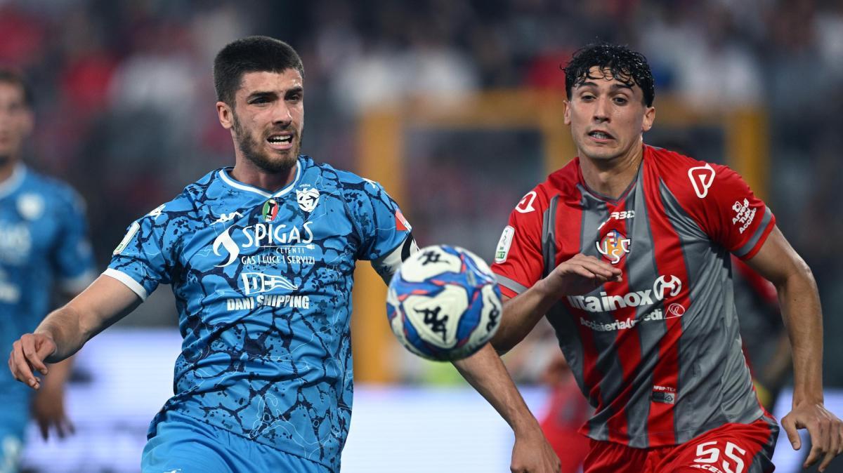 Pagelle Cremonese-Modena: Bianchetti e Luperto emblema dello sprofondo grigiorosso.