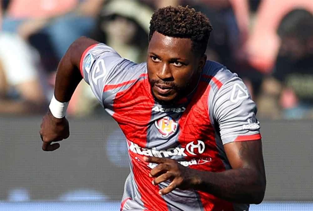 Johnsen saluta la Cremo, Moumbagna resta sul filo di lana