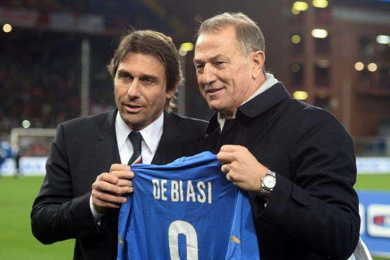 Albania, De Biasi tifa Italia: "Datemi il numero che chiamo subito Conte"