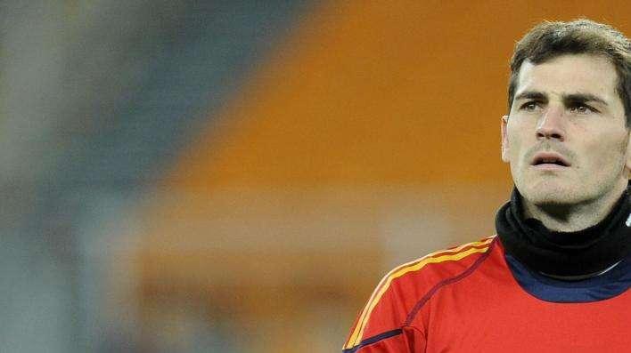 Spagna, Casillas: "Mou e Del Bosque diversi come il giorno e la notte"