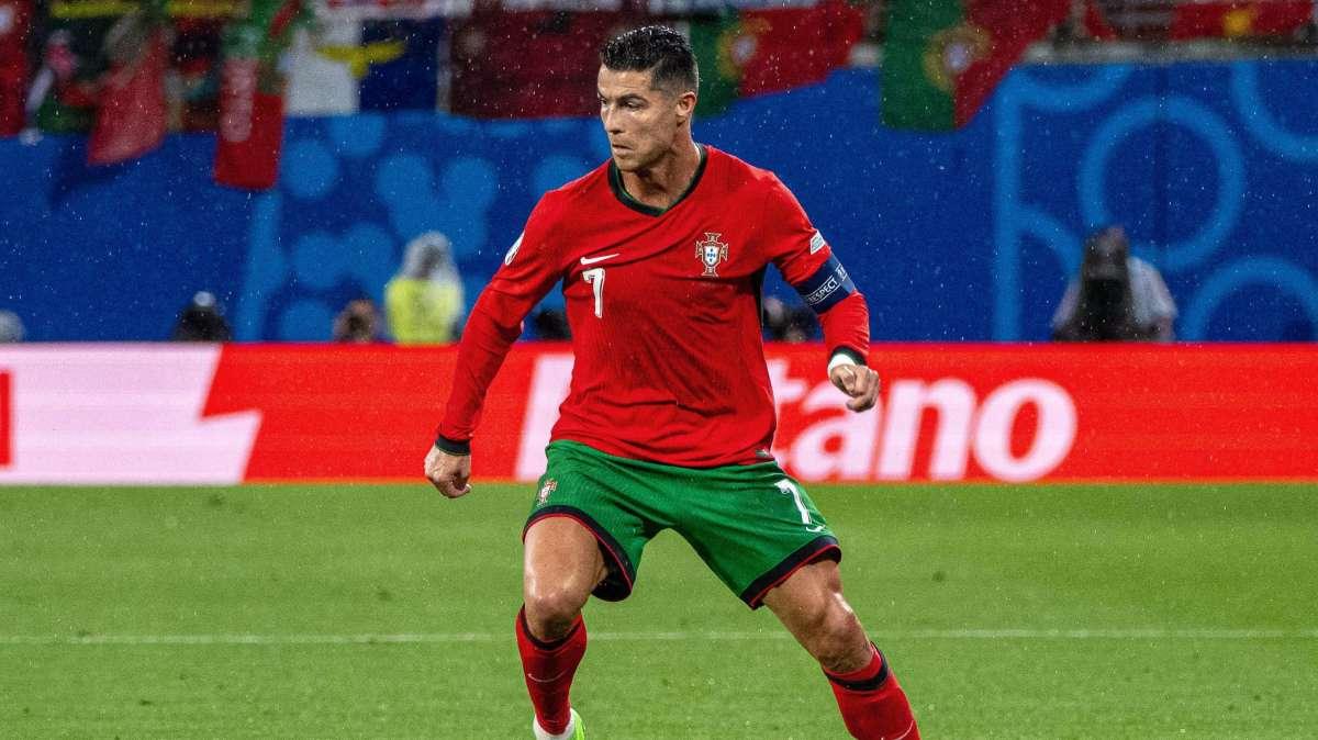Portogallo, nuovo record per CR7: è il più vecchio a fare assist all'Europeo